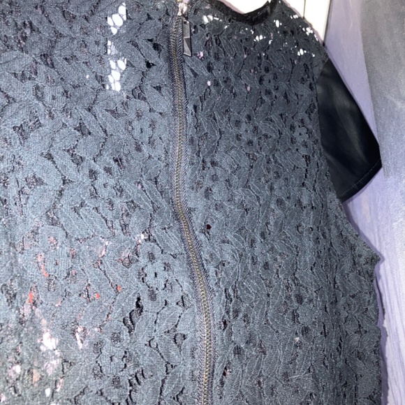 Kensie Lace Shirt - Picture 3 of 3